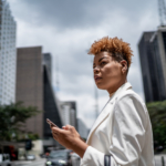 Expansão da economia digital depende de acesso a smartphone e conectividade