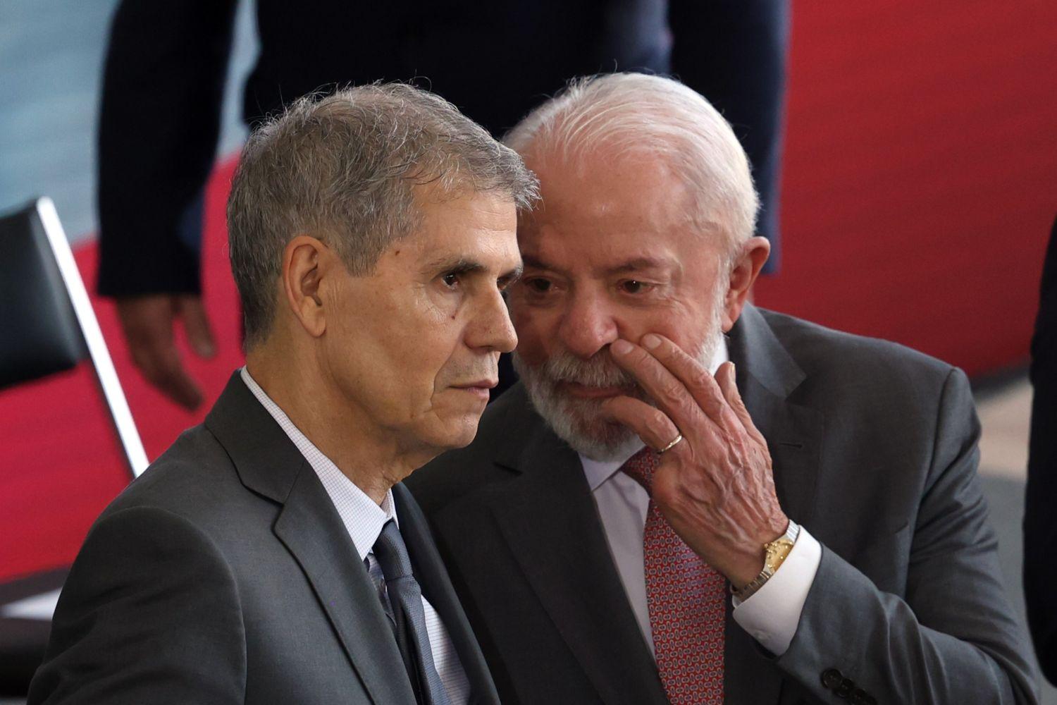Entre recuos e restrições, governo Lula muda rotina com o defeso eleitoral