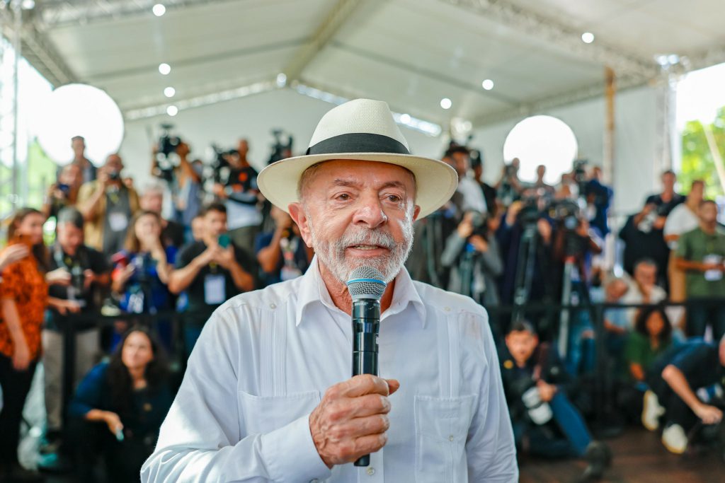 Lula preserva vantagem e Flávio se mantém competitivo, mostra BTG/Nexus