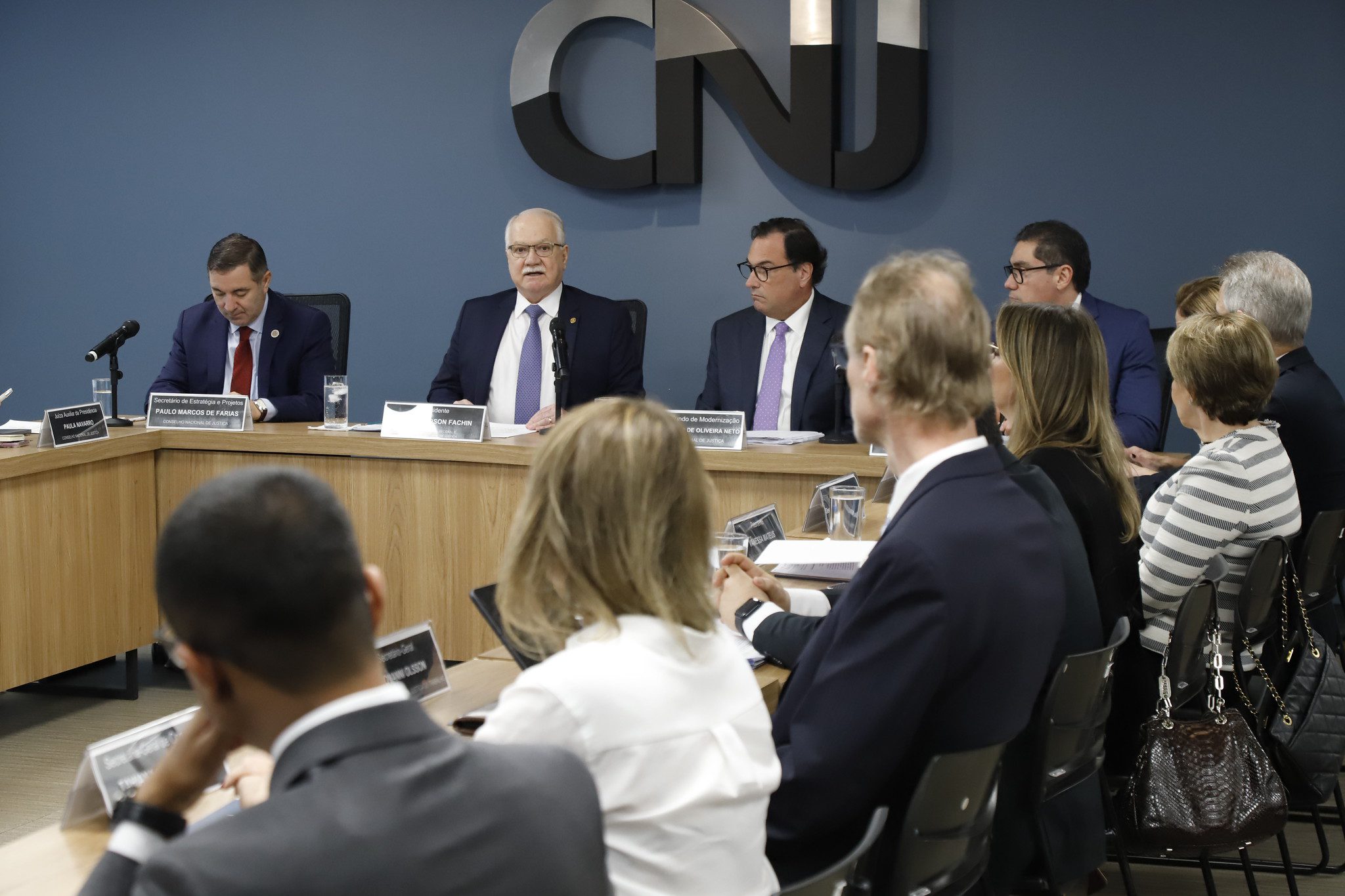 Fachin abre estudos para solução definitiva à remuneração do Judiciário
