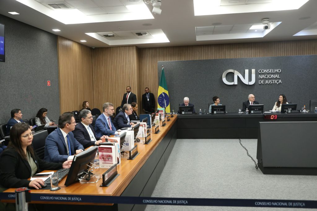 Fim da aposentadoria compulsória: o que muda na punição dos magistrados