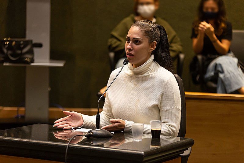 Monique não é a vítima; Henry é