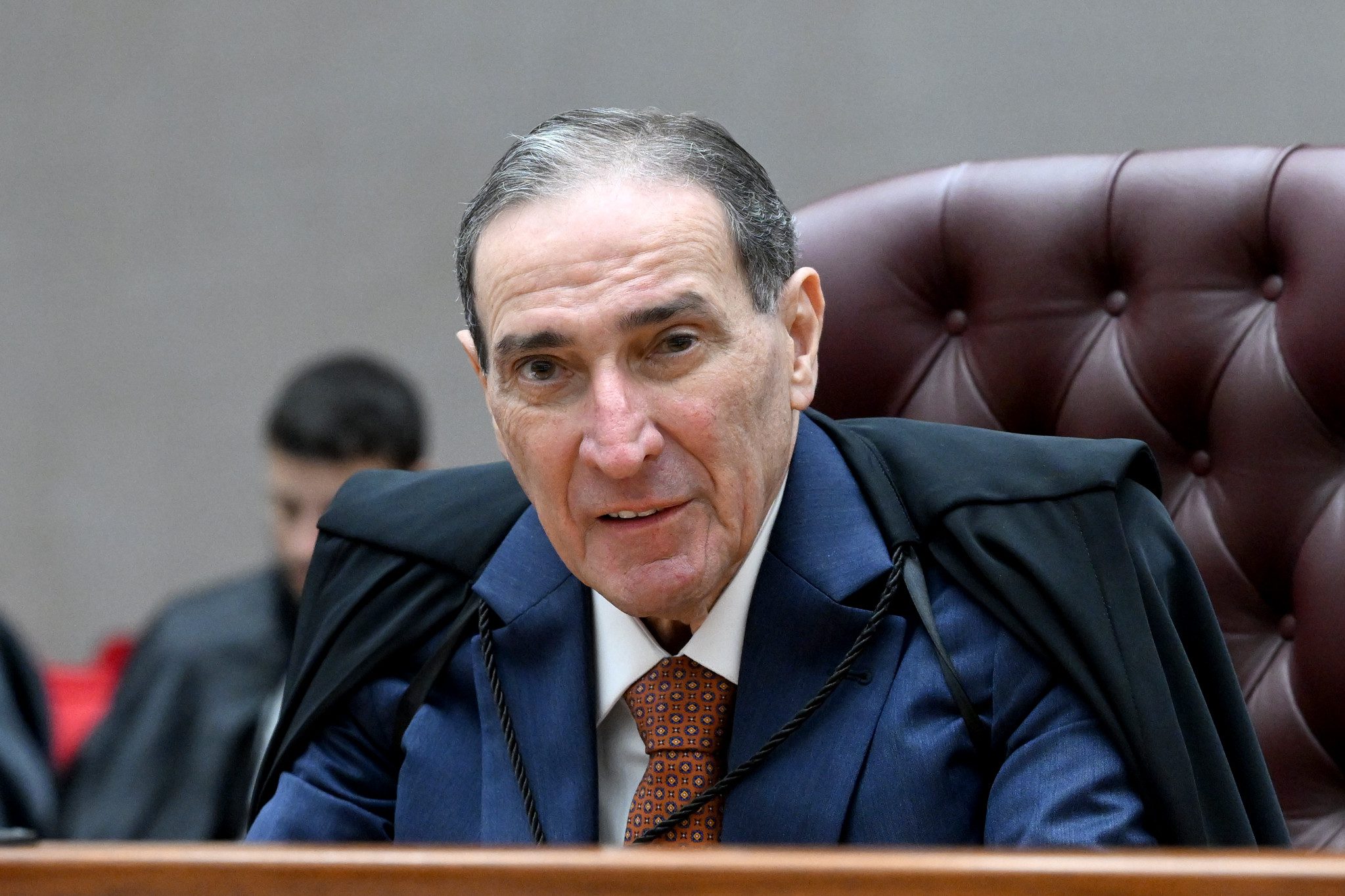 Não é válida carta de suicídio com orientação patrimonial sem assinatura e sem testemunha, diz STJ