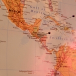 Complexidade, informalidade e alta carga: os desafios tributários na América Latina