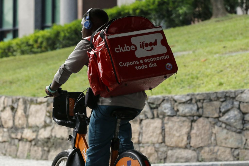 Deputados eleitos chegam à Câmara com propostas para regular trabalho por aplicativos