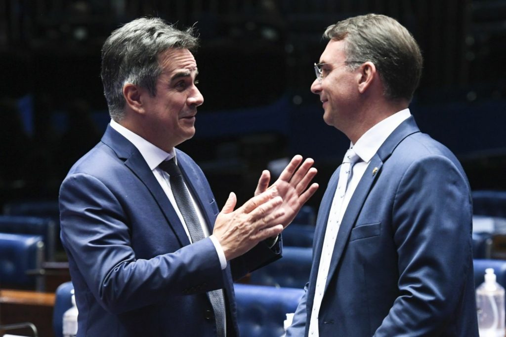 PP e União sinalizam neutralidade, desafiam Flávio Bolsonaro e liberam alianças estaduais