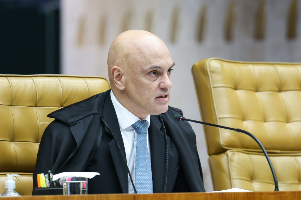 Moraes pede explicações sobre vídeo de Bolsonaro feito por IA