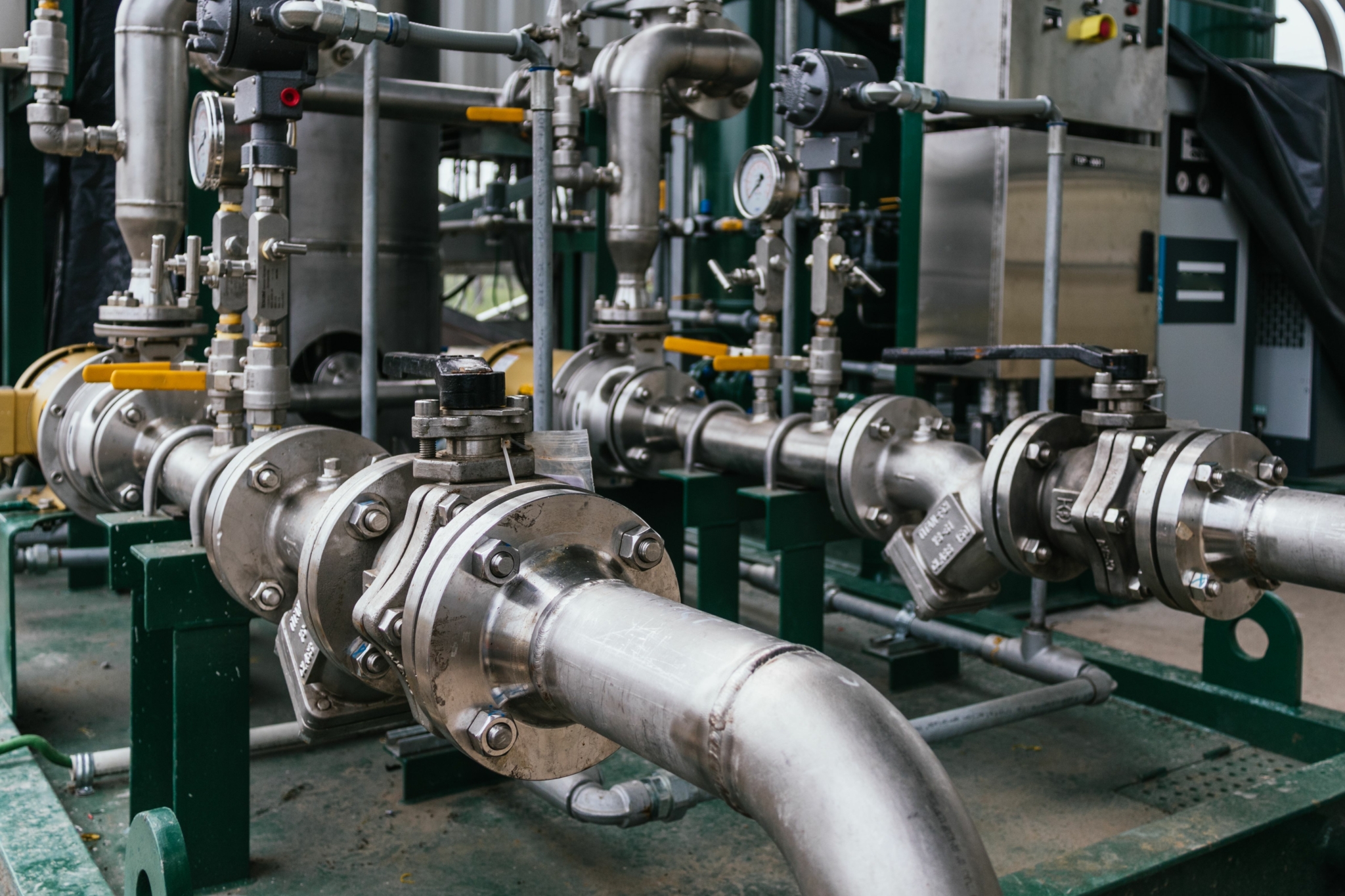 A ilegal Resolução ANP 1.003/26 e o acesso de terceiros a terminais de gás natural liquefeito