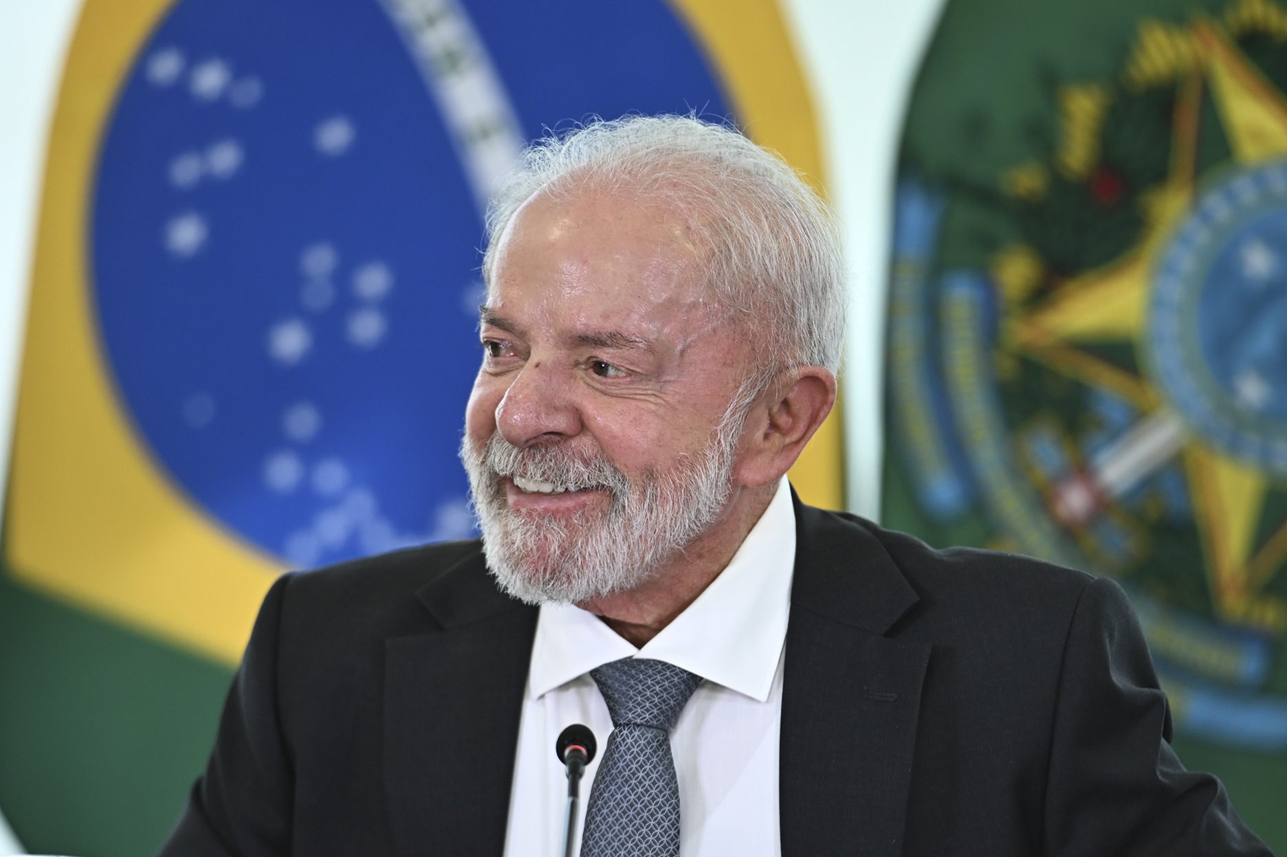 Lula fecha palanques em 25 estados e no DF com ‘sacrifícios’; Flávio Bolsonaro enfrenta resistências