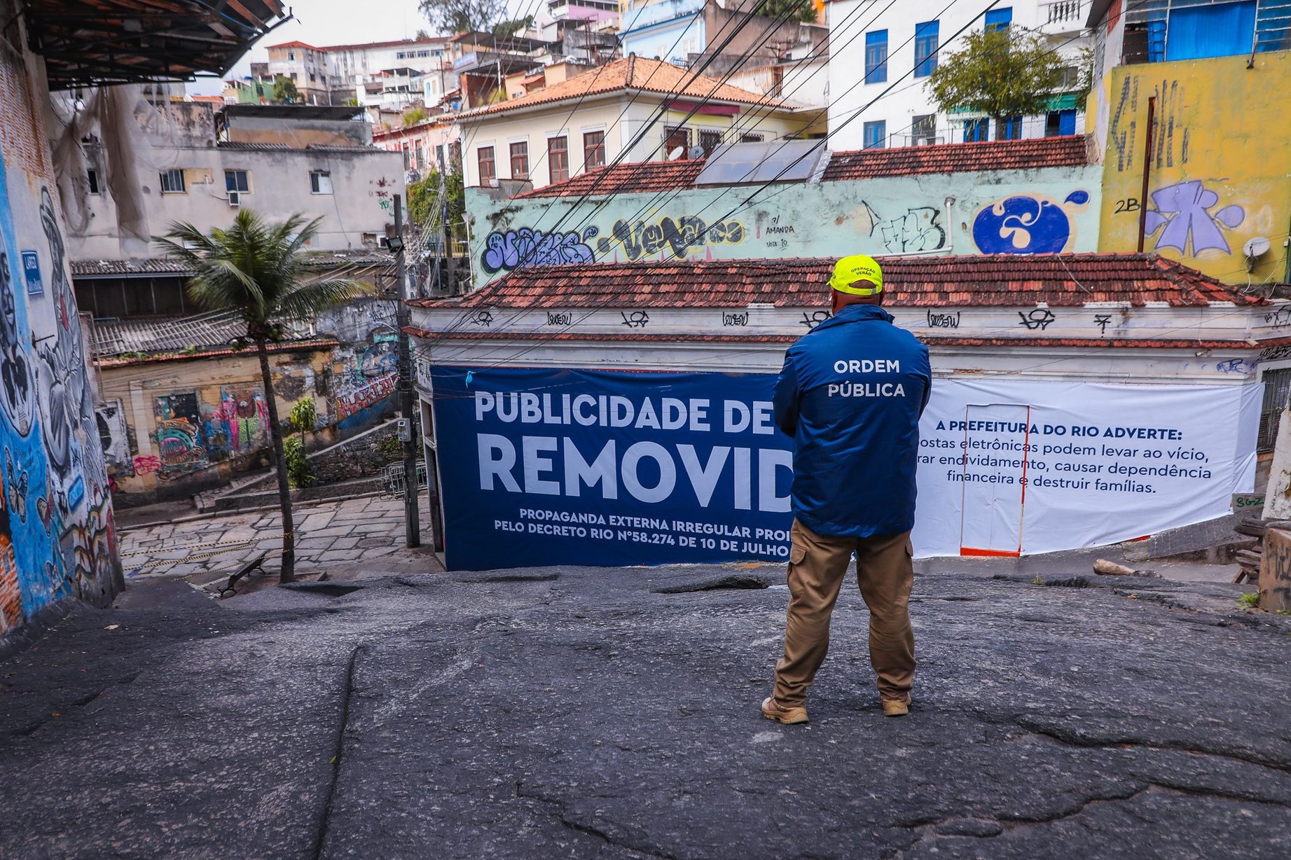 Prefeitura do Rio de Janeiro proíbe publicidade de bets em espaços públicos via decreto