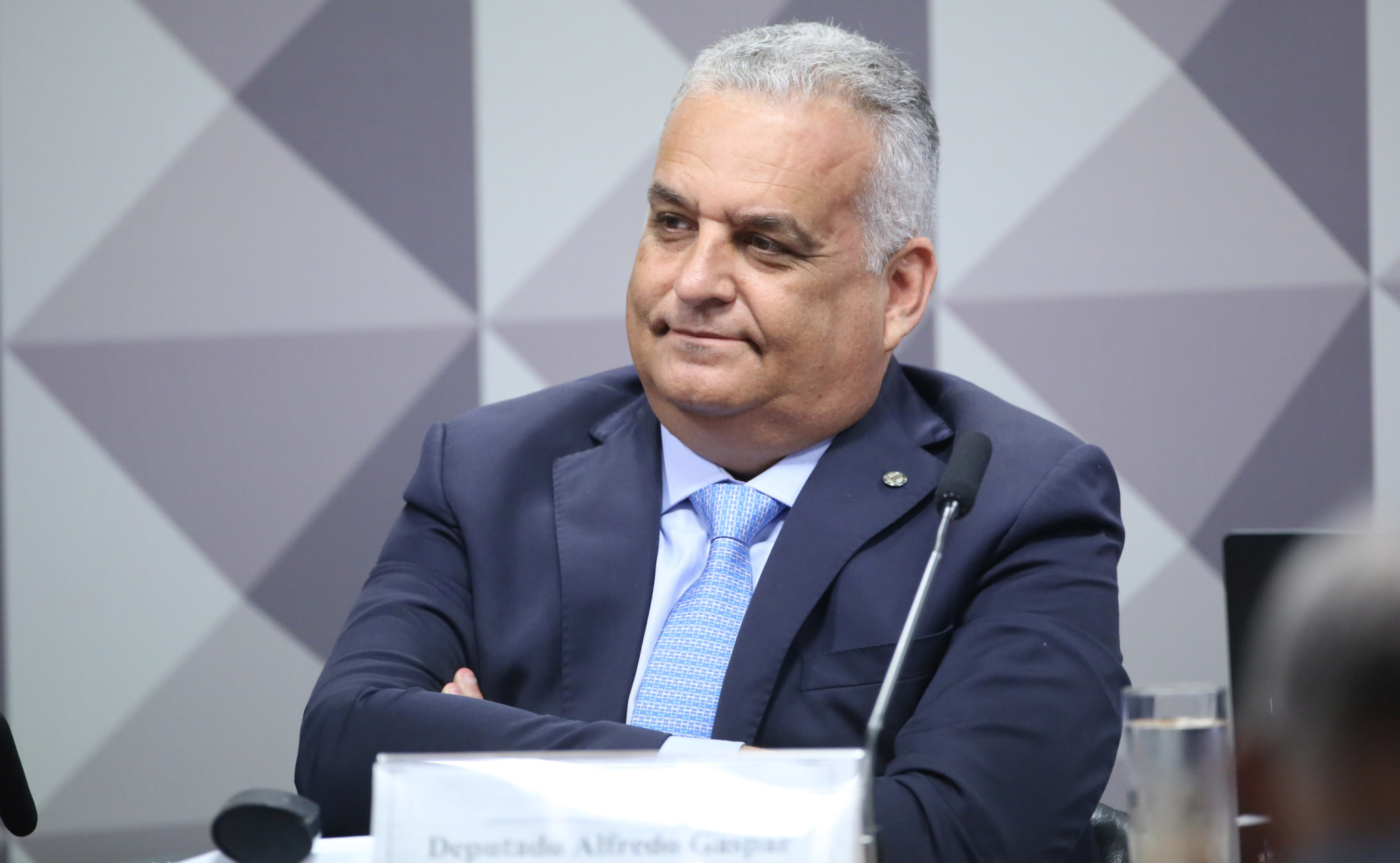 O que os projetos de Alfredo Gaspar dizem sobre o candidato a vice de Flávio Bolsonaro