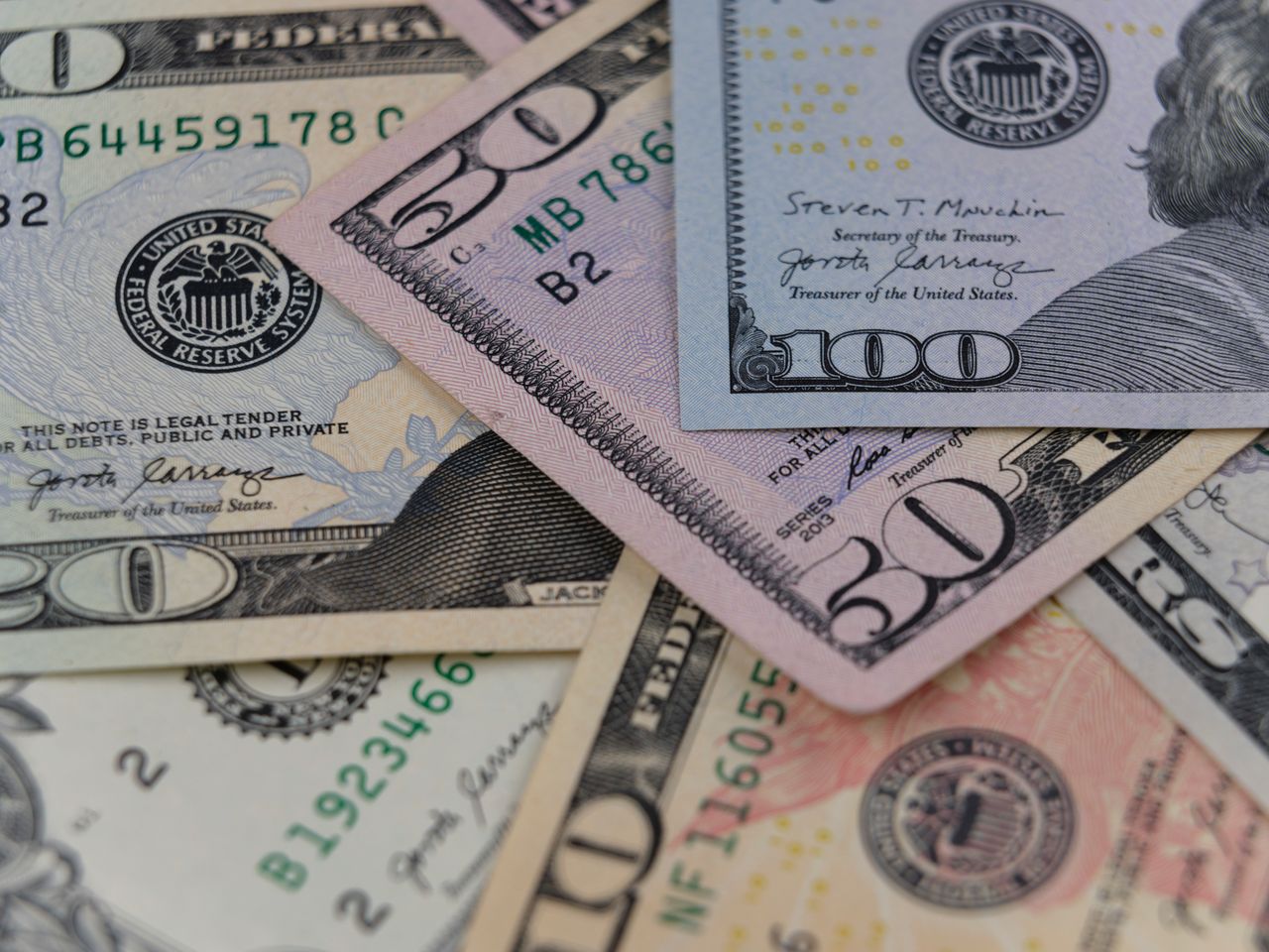 Banco Central multa Banco Genial em R$ 21,6 milhões e determina inabilitação do CEO