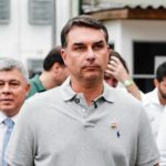 Flávio Bolsonaro aposta em ‘tesouraço’ e âncora fiscal baseada em dívida