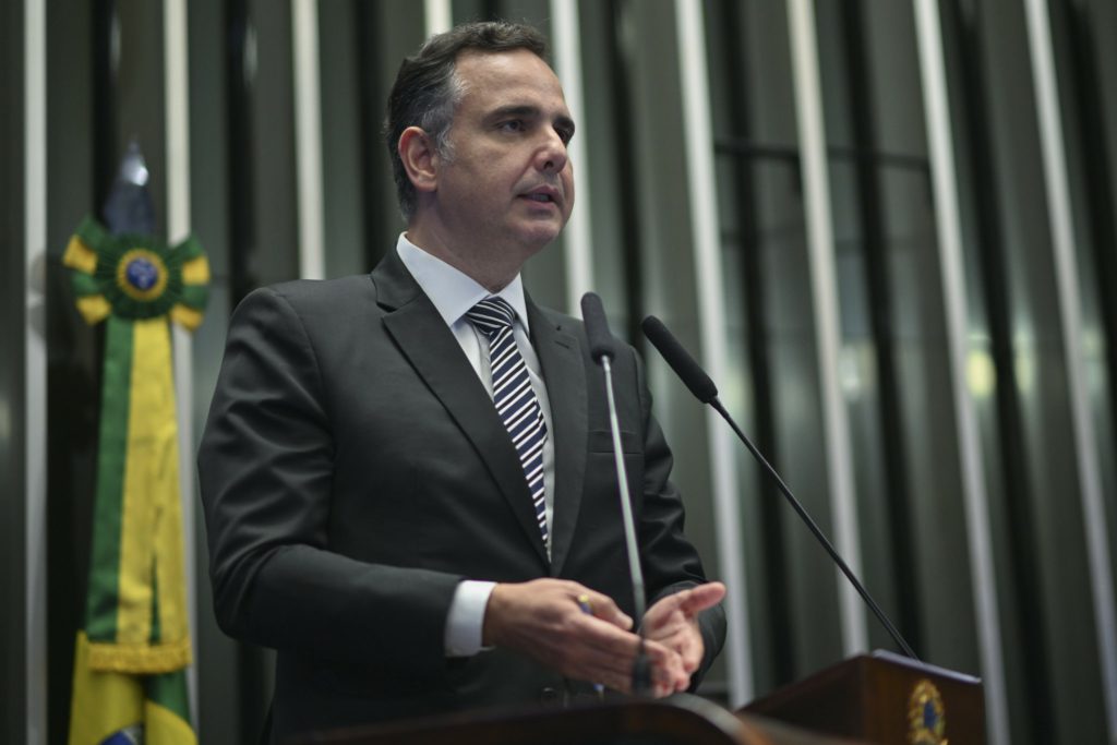 De saída, Pacheco pedirá engajamento de senadores com Código Civil; Efraim pode presidir comissão - QTU Questões do Universo