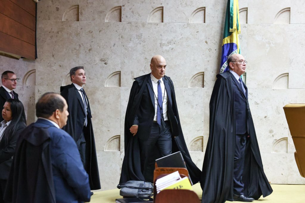 Mendes diz ser necessário verificar se liminar de Mendonça pode promover desequilíbrio eleitoral