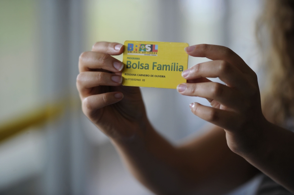 stf agu bolsa família gilmar mendes reajuste