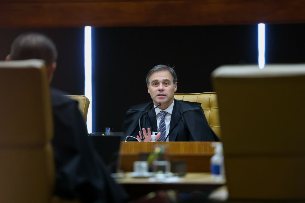 Mendonça admite encontro com Vorcaro e diz que conversa foi sobre precatórios