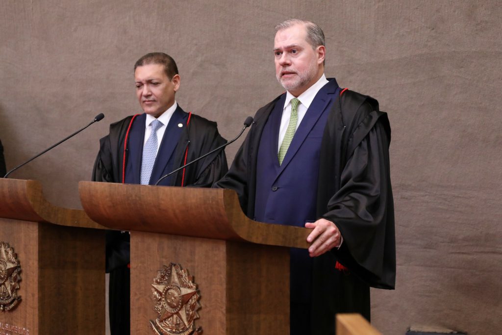 Nunes Marques e Dias Toffoli não votarão no julgamento sobre abertura de investigação contra Moraes