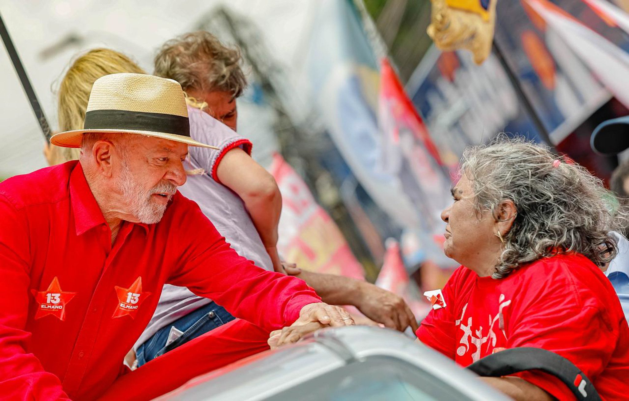 Para virar a eleição, Lula depende de exército de ‘Donas Lindus’