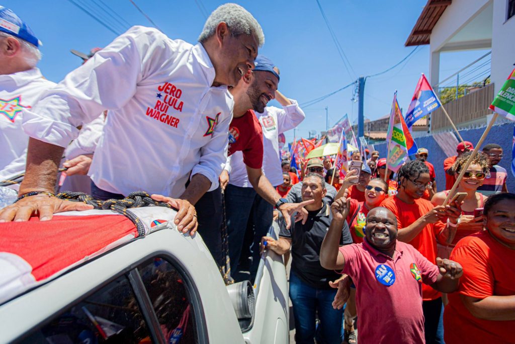 Jerônimo amplia vantagem sobre ACM Neto na Bahia, aponta pesquisa eleitoral AtlasIntel