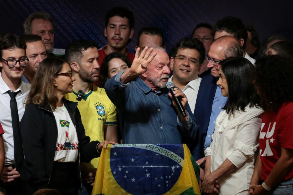 JOTA Principal | Lula conquista virada histórica, promete ‘melhor mandato’ e tem desafios à frente - Foto