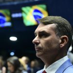 Onde está Flávio Bolsonaro?