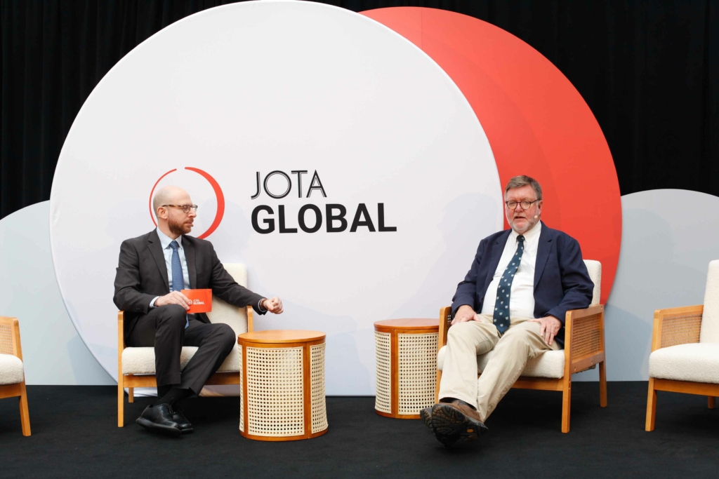 Guerra entre EUA e China não é risco real, mas crises preocupam, diz historiador de Yale