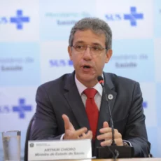 Mutirões devem contar com parcerias do setor privado, afirma Chioro